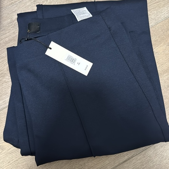 NWT! Banana Republic Navy Blue Cropped Flare Everywhere Ponte Pant - Multiple 🧡 - Picture 9 of 11